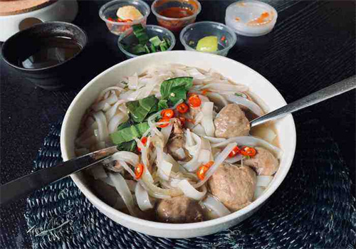 PHO ONG HUNG雄生