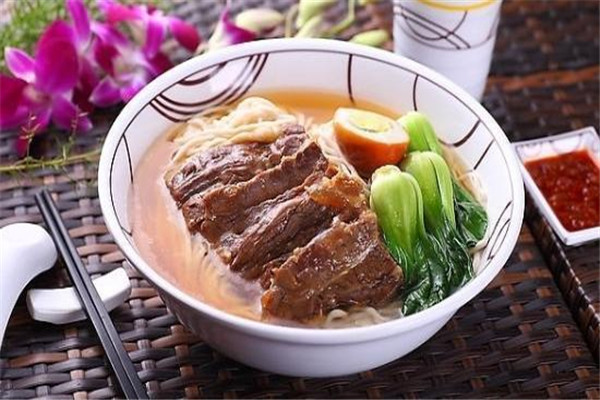 师傅牛肉面